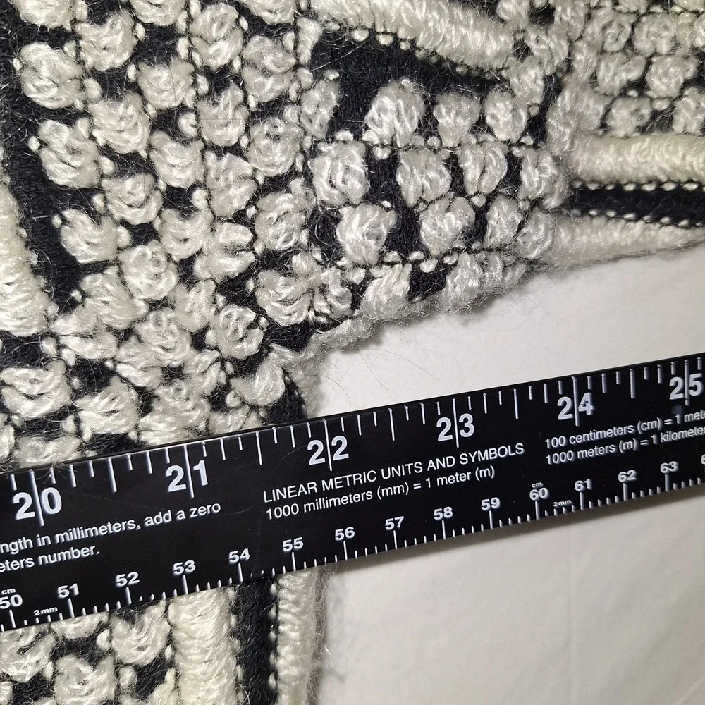 Vintage Street Scenes Sweater Mens M Black White Chunky Knit 90s Leather Patches